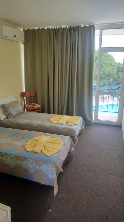 Balaton Hotel Sunny Beach Dış mekan fotoğraf
